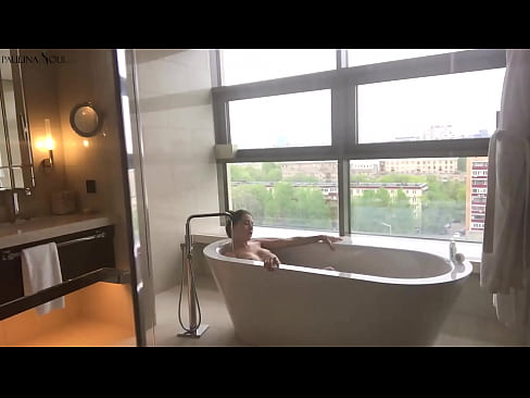 ❤️ Керемет сәби Жуынатын бөлмеде оның кискасын құмарта тартып жатыр ️ Порно бойынша бізде ﹏
